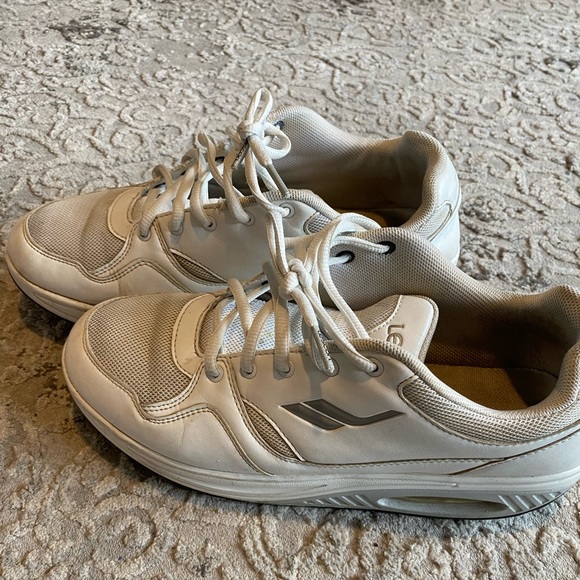 Leather wedge sneakers - Picture 2 of 5